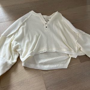 URBAN OUTFITTERS LONG SLEEVE TOP
